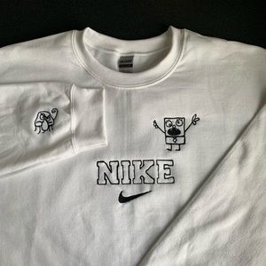 Embroidered Nike spell out and DoodleBob crewneck